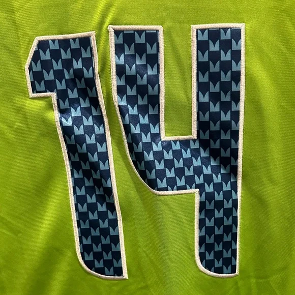Nike Men's Green and Navy Seahawks Jersey - Picture 5 of 16